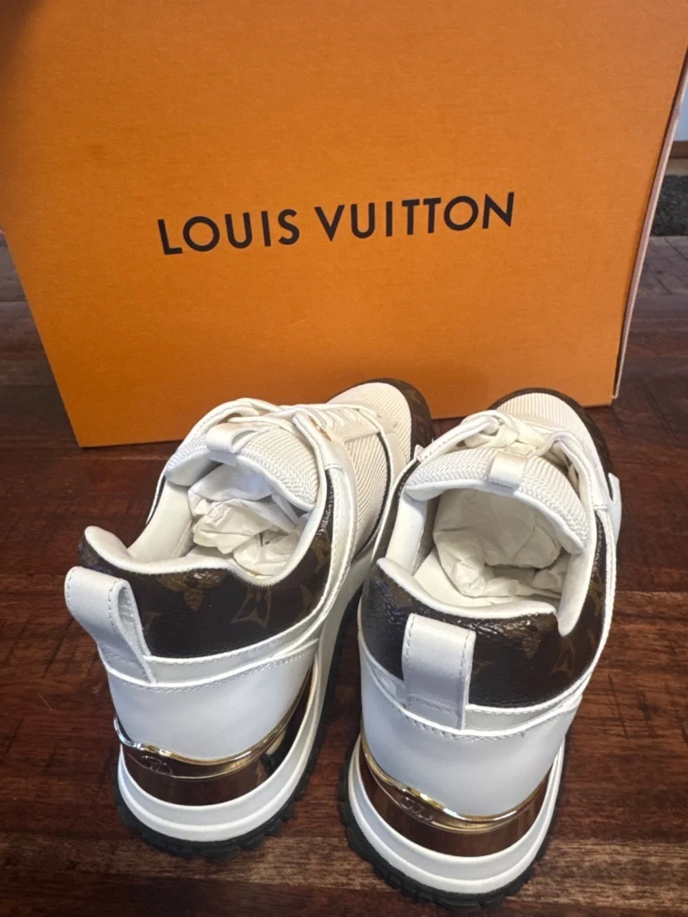 Never Worn Authentic Louis Vuitton Runaway Sneaker sz 36.5
